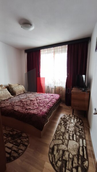 Dristor ap 4 camere et 3 decomandat